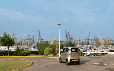 Las callejuelas de un pueblo marinero tienen otro encanto con el Canomobility J4 