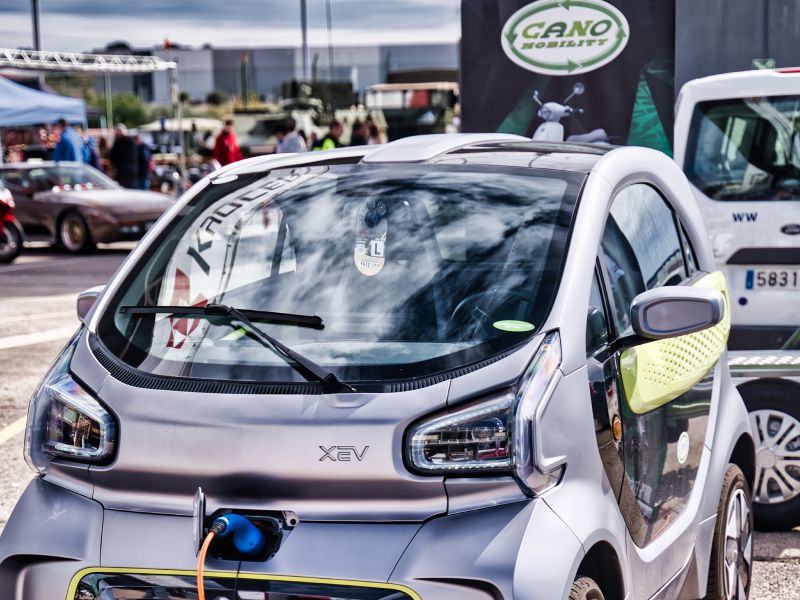 Requisitos para comprar vehículos eléctricos en Valencia
